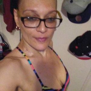 Meet your Posher, Ivette